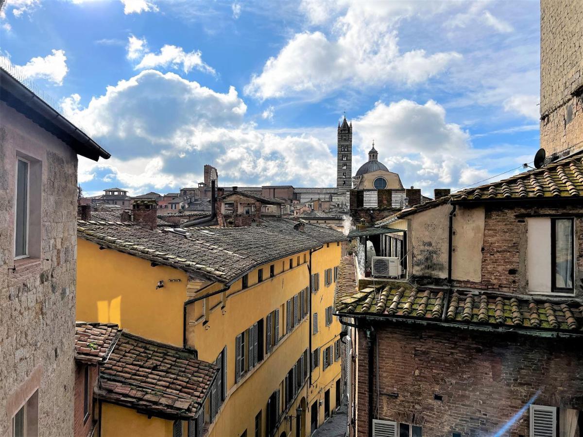 Kami-Central Beautiful Apartment Over The Roofs Siena Exteriör bild